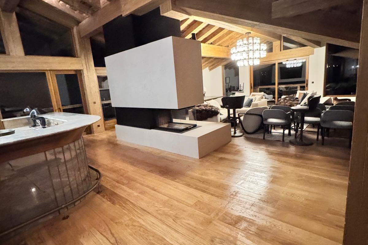 Le Riviera Suites