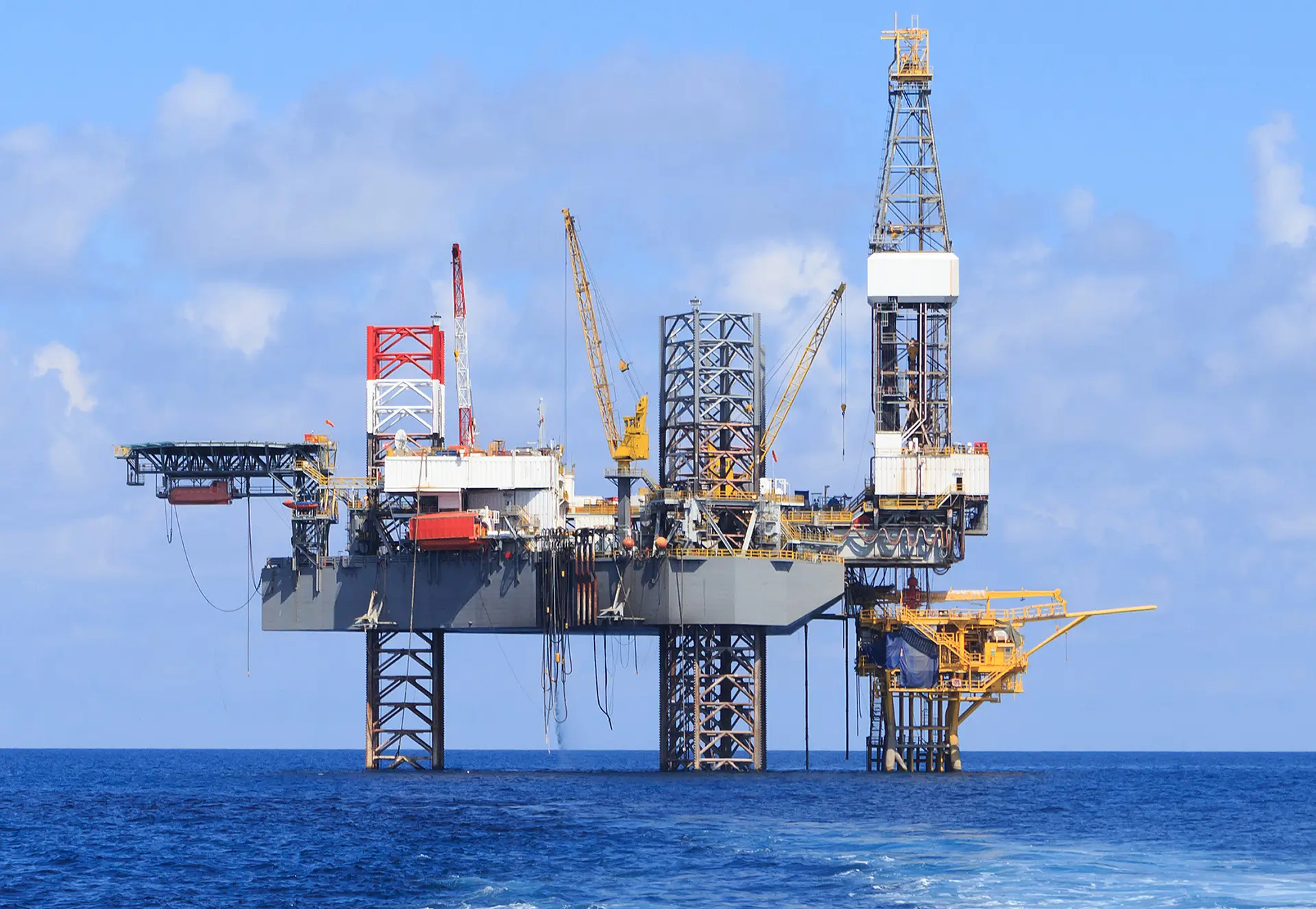 Flow Measurement Solutions for Oil & Gas - oil-gas