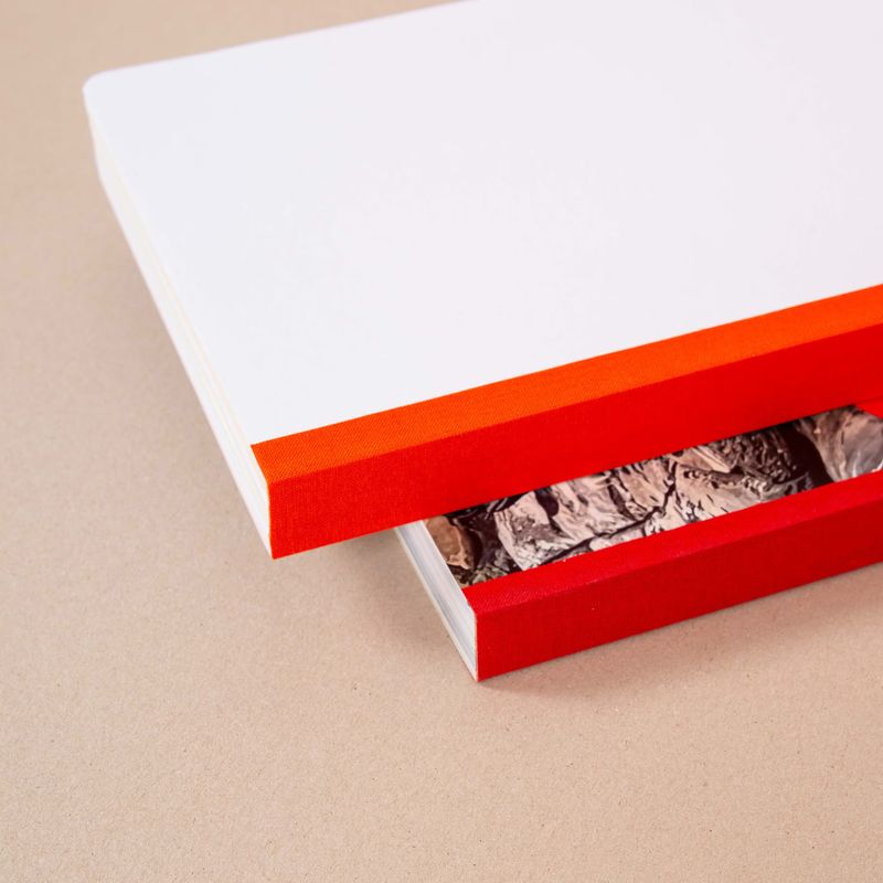 Klebebindung mit Fälzelband-Broschur