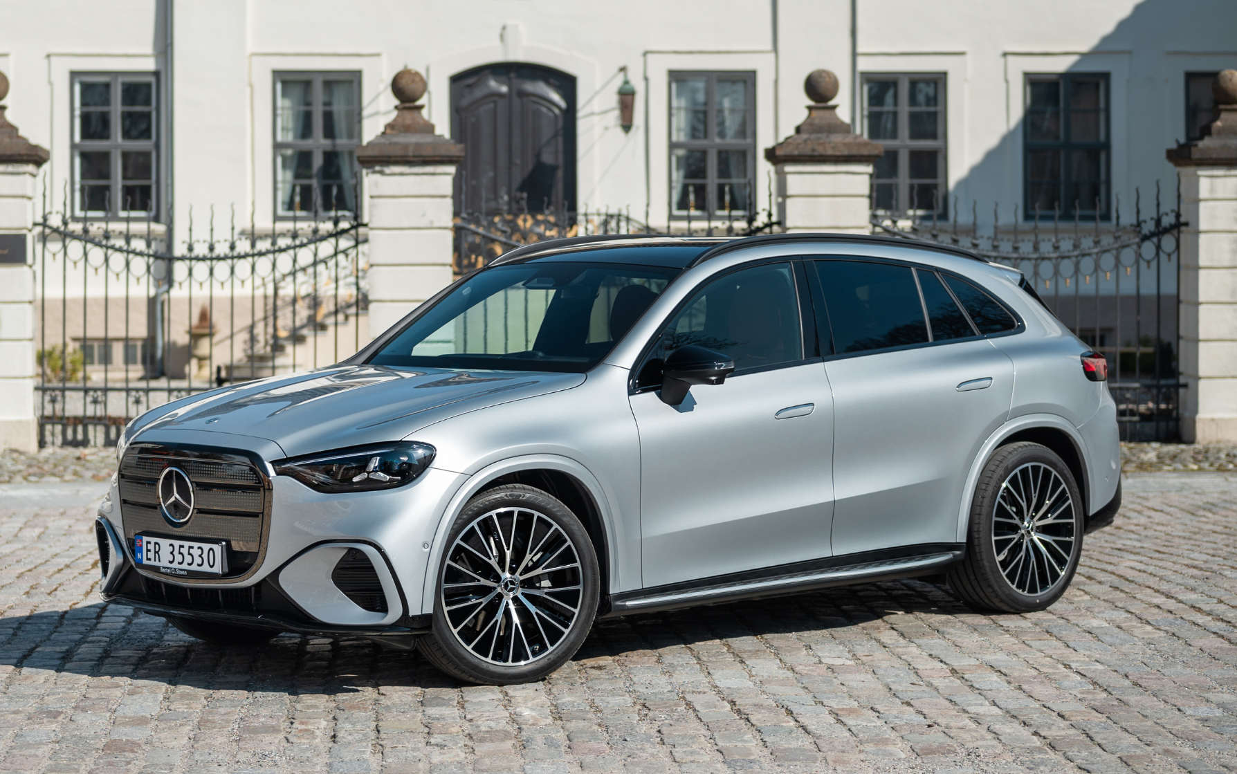 Slik speccer du nye elektriske Mercedes-Benz GLC 2026-modell for best annenhåndsverdi i Norge