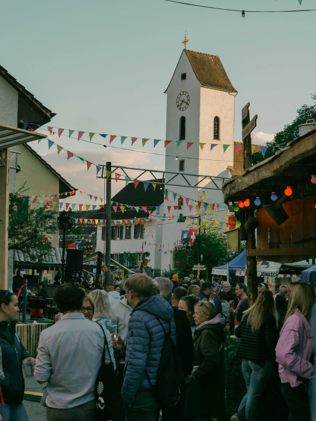 Kirche mit Feststimmung