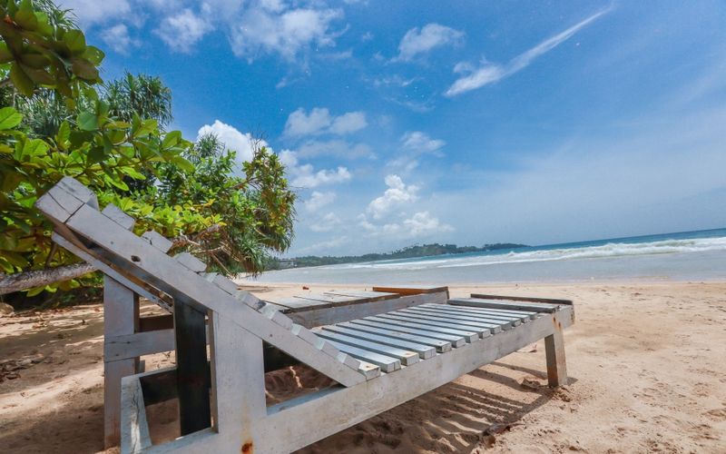 On the ocean edge of Sri Lanka's sparkling southern coast, Subhasha stands at the gateway to a world of modern tropical delight.