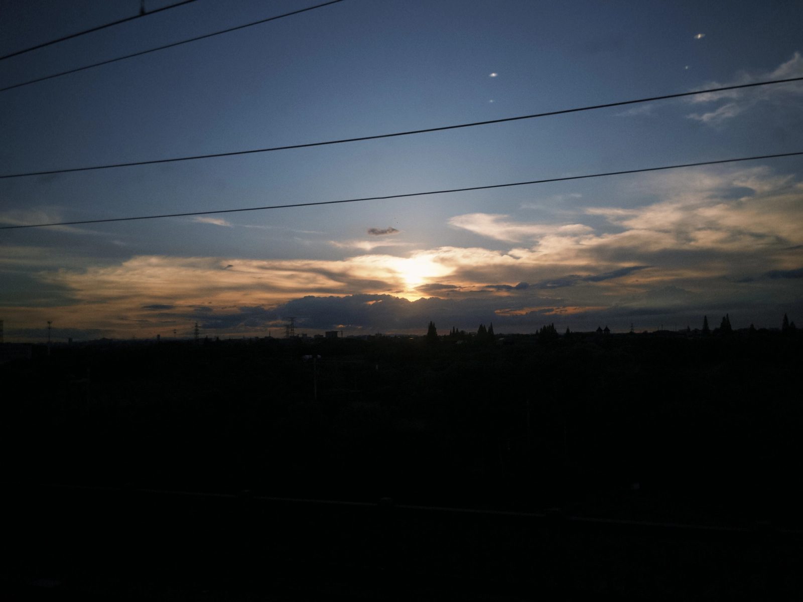 On the train ride home 图 3