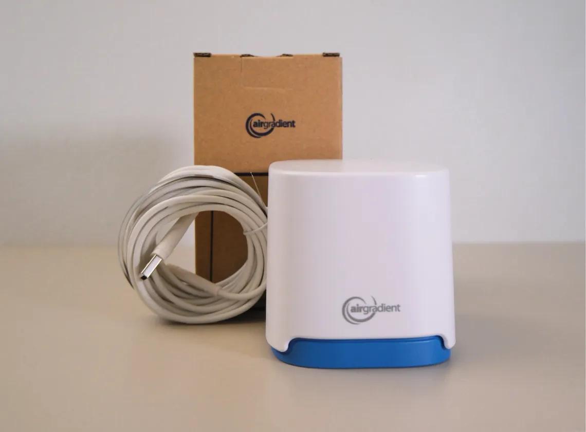 AirGradient Open Air monitor exterior de calidad del aire con PM2.5 CO2 TVOC NOx temperatura y humedad