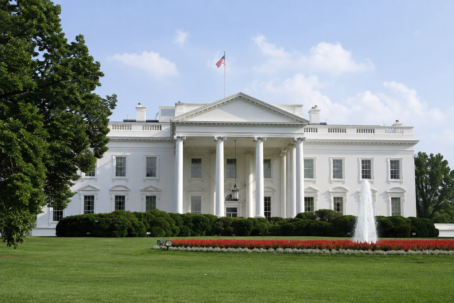 Leading Chassidishe Rebbes and Rosh Yeshiva Reportedly Invited to Rare White House Meeting With Trump