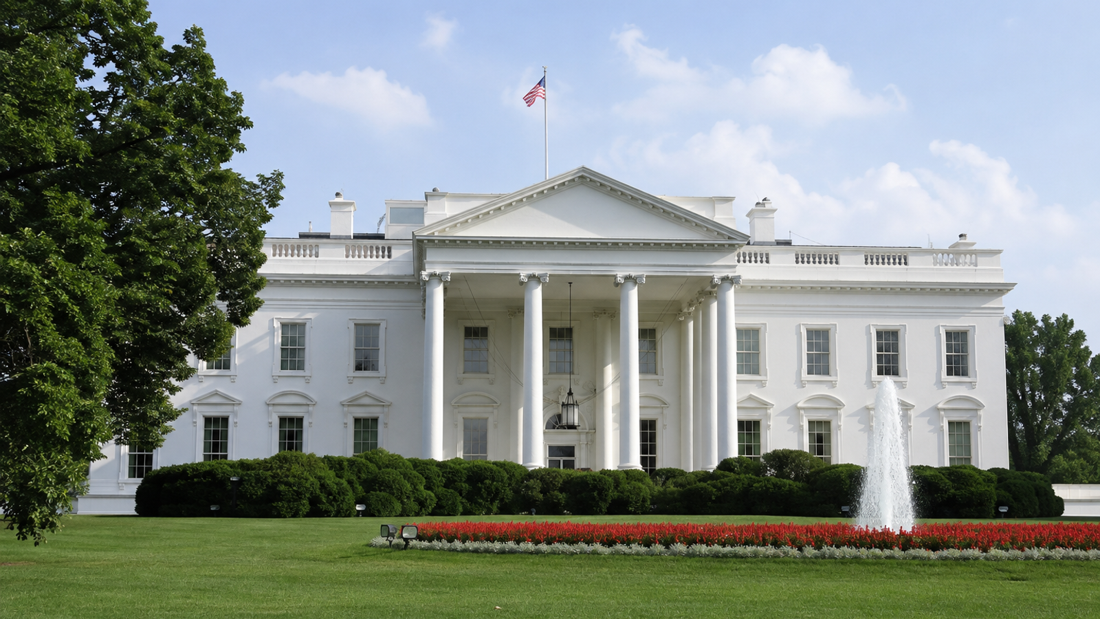 Leading Chassidishe Rebbes and Rosh Yeshiva Reportedly Invited to Rare White House Meeting With Trump