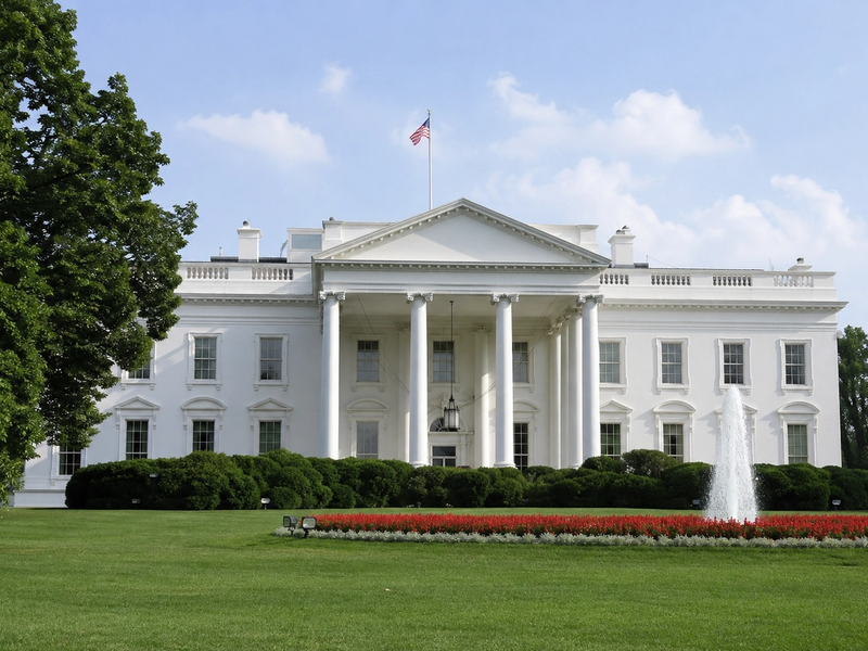 Leading Chassidishe Rebbes and Rosh Yeshiva Reportedly Invited to Rare White House Meeting With Trump
