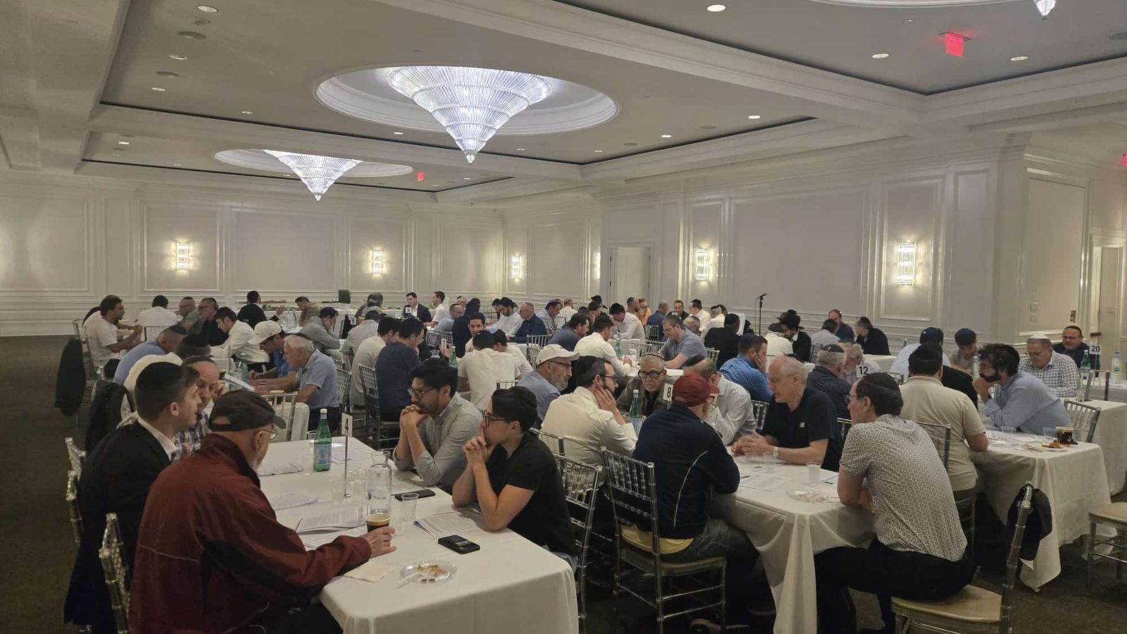 MEGA LEARNING AT THE FOREST HILL COMMUNITY KOLLEL!