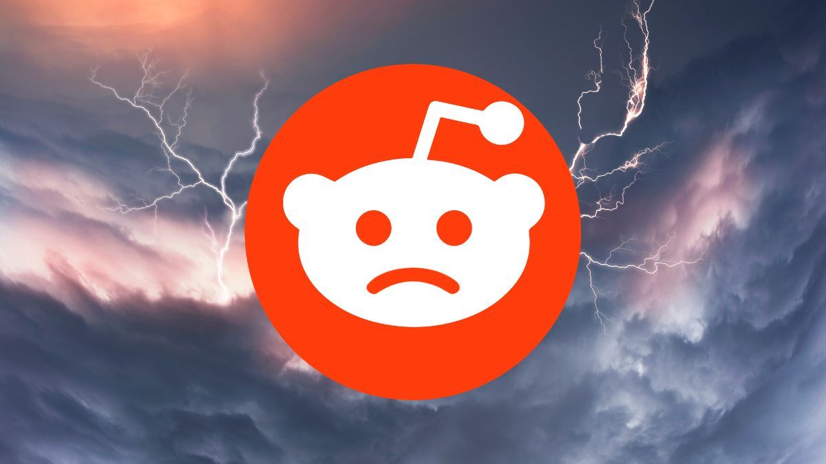 Sad Reddit logo