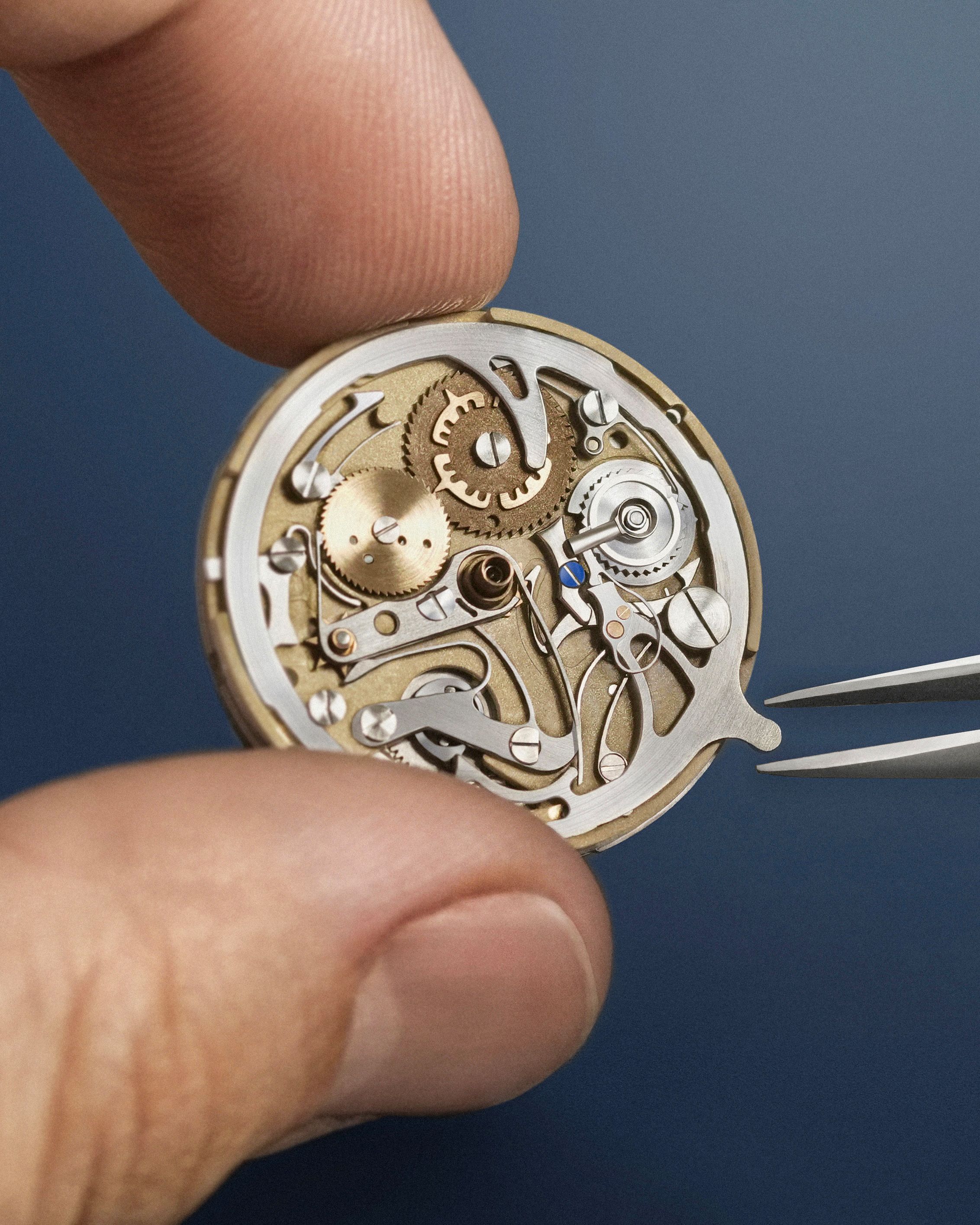 Movement Perpetual Calendar module-mobile