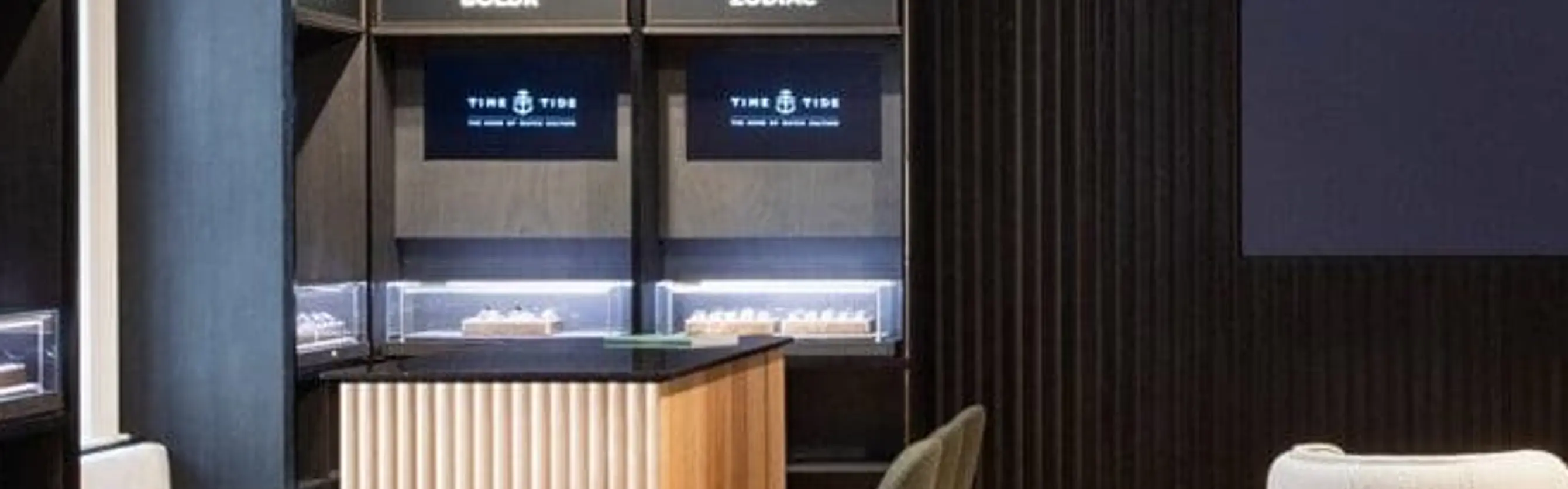 time-and-tide-watch-discovery-studio-lobby