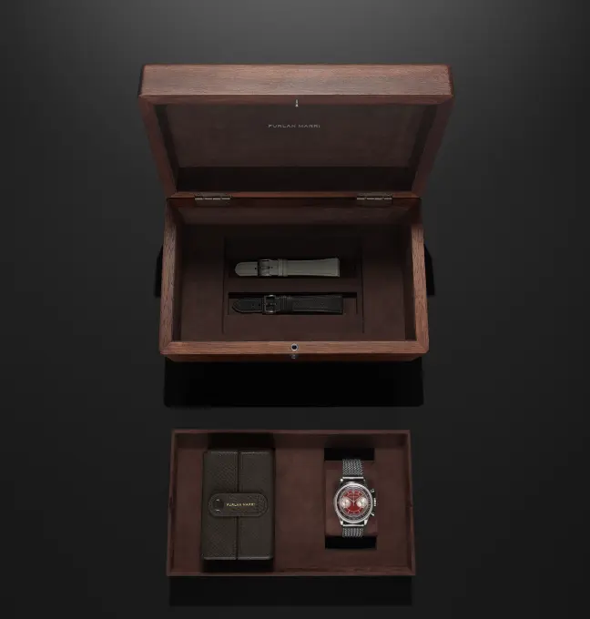 A Furlan Marri wooden box including the Mechaquartz "Prototype" Case N°00 with two leather straps and 1 travel box. Auctioned at Marteau & Co for The Heat Wave