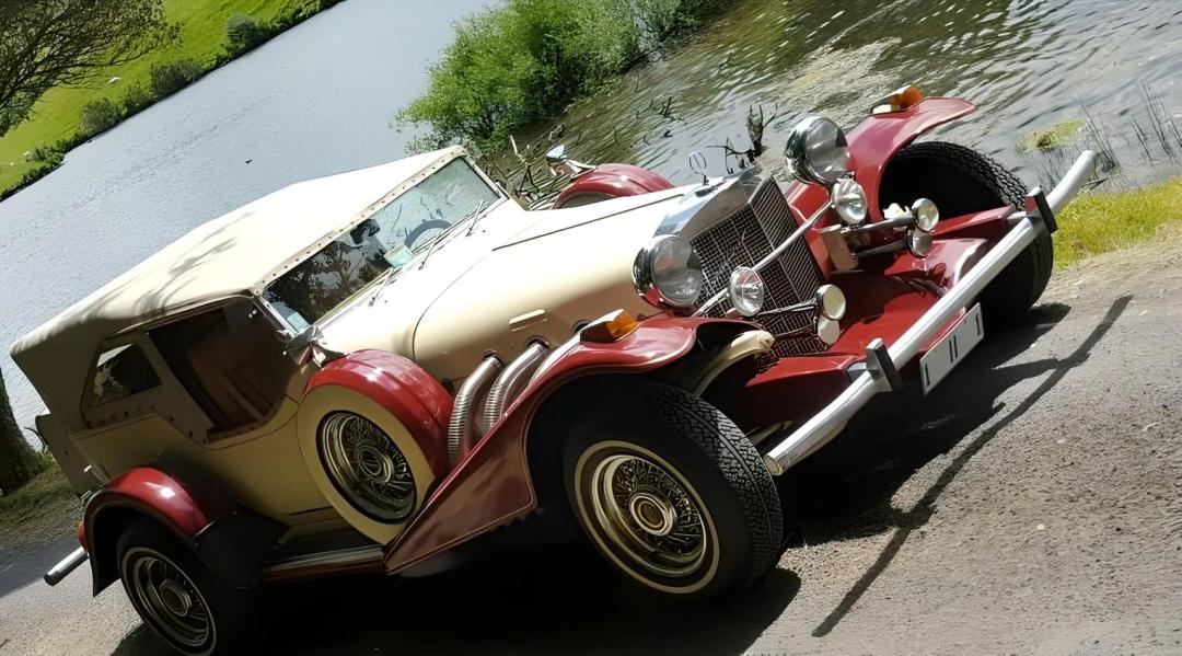Excalibur Series III 1977 Sports Roadster / Convertible