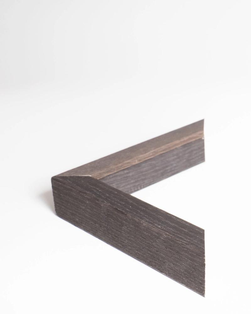 Sample: London (20x30mm), Dark Brown Oak - Veneer