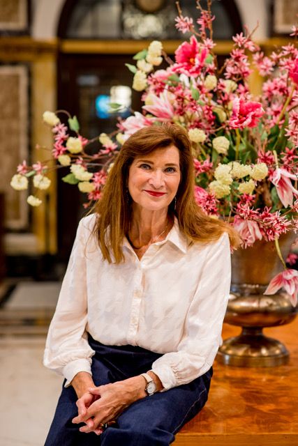 Dr. Annemieke Roobeek