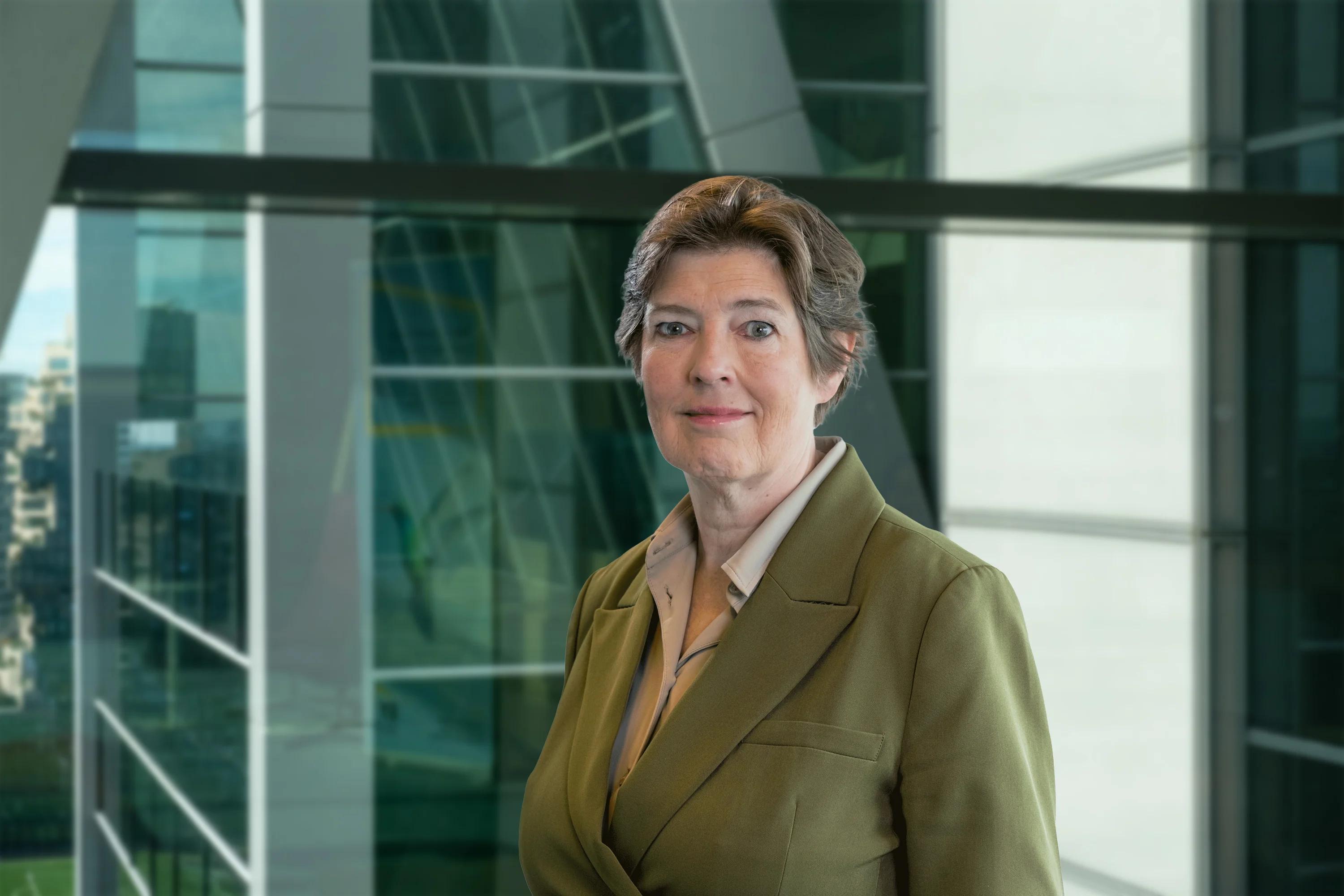 Dr. Lineke Sneller