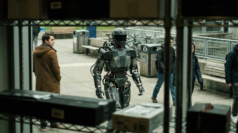 New Humanoid Robot Demo Showcases Advanced Agility on Monkey Bars