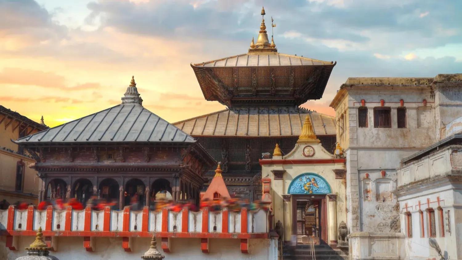 Pashupatinath Temple Guide: Entry, Aarti & Visitor Tips
