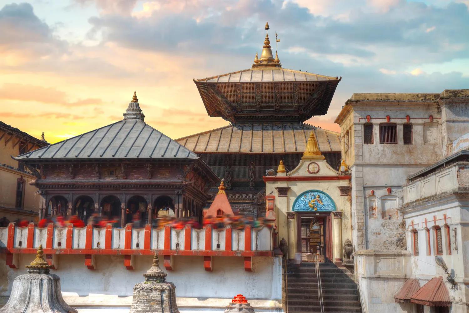 Pashupatinath Temple Guide: Entry, Aarti & Visitor Tips
