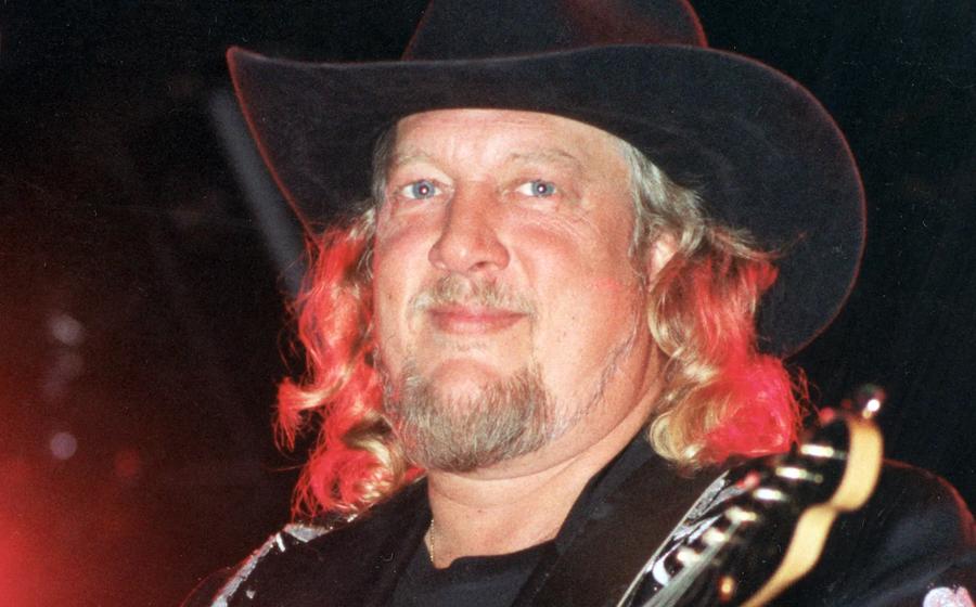 John Anderson’s hits include songs like “Swingin’,” “Straight Tequila Night,” and “Seminole Wind.”