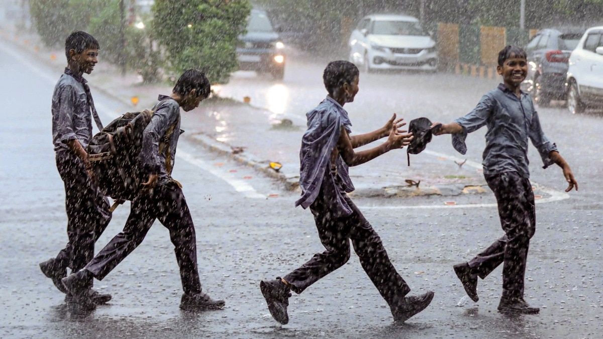 कल का मौसम: 4 अगस्त को यूपी के अधिकांश जिलों में होगी बारिश के आसार, IMD का येलो वॉच