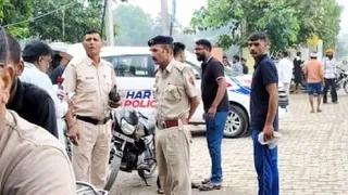 जींद में महिला को पकड़ने आई राजस्थान पुलिस पर पथराव, नाबालिग का अपहरण और उत्पीड़न का मामला दर्ज
- rajasthan police pelted with stones while trying to arrest a woman in jind case registered for kidnapping and harassment of a minor