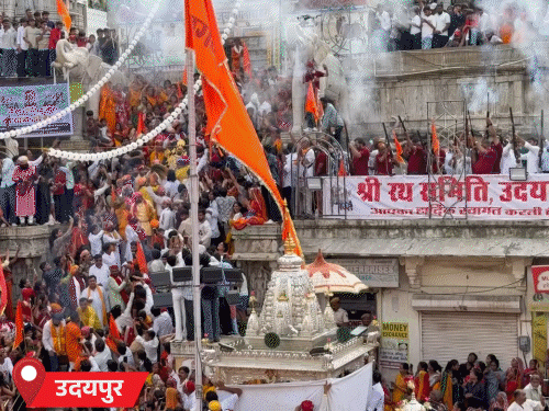 उदयपुर में भगवान जगन्नाथ को 21 बंदूकों की सलामी दी: पहली बार 375 साल पुराना लकड़ी का रथ भी शामिल; जयपुर में 25 फीट ऊंचा रथ - Jaipur News