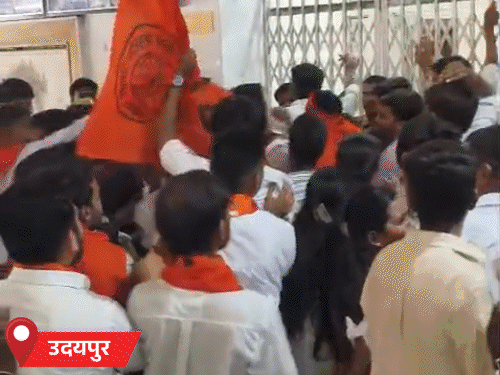 राजस्थान में छात्रसंघ चुनाव की मांग को लेकर हंगामा: उदयपुर में ABVP और NSUI कार्यकर्ता भिड़े, जयपुर में पुलिस और स्टूडेंट्स में धक्का-मुक्की - Jaipur News