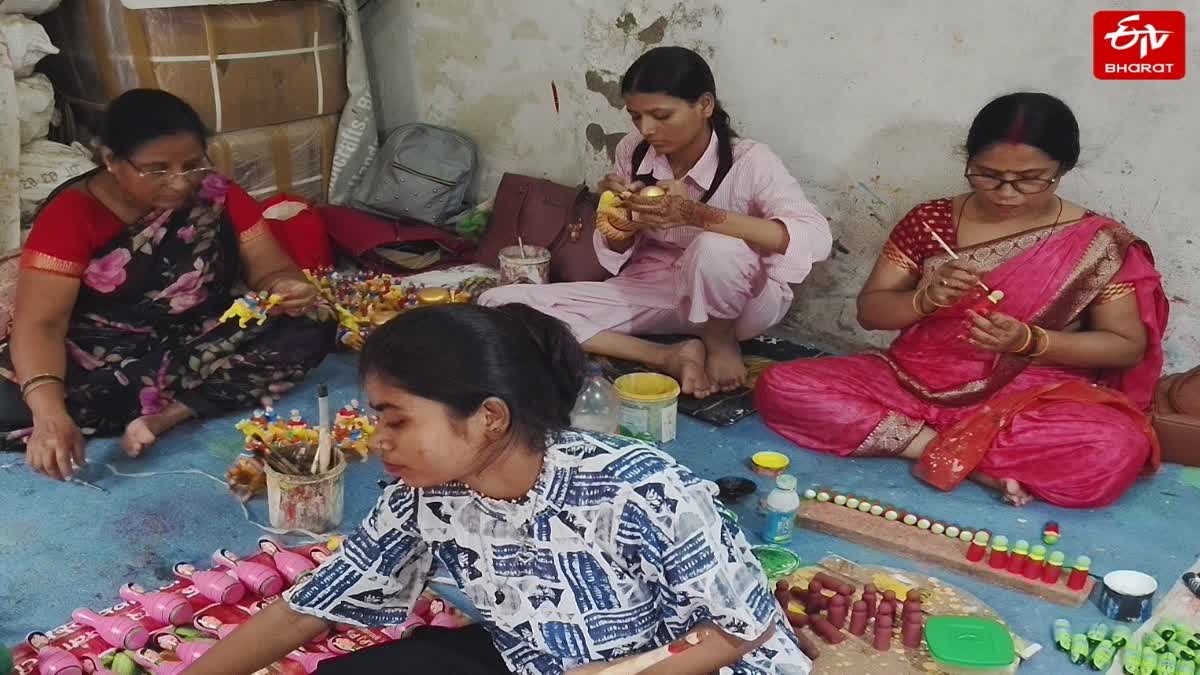 वाराणसी में बनेंगी 3 फ्लैटर्ड फैक्ट्रियां, शासन को भेजा प्रस्ताव; बनारसी कारोबार को नया आयाम