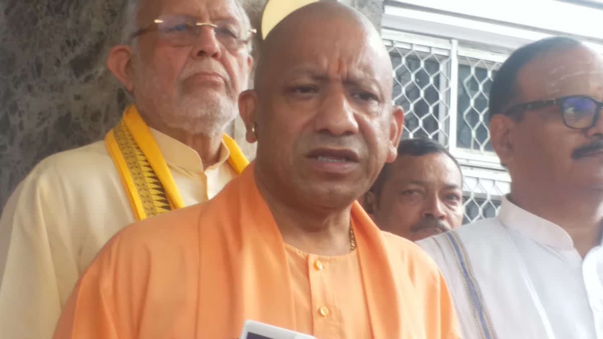 लखनऊ: यूपी कैबिनेट की बैठक में 21 प्रस्तावों पर लग सकती है मुहर, मदरसों में कामिल-फाजिल डिग्री रद्द करने की तैयारी