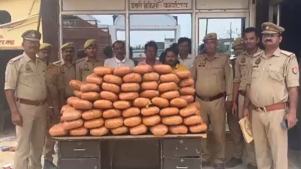 वाराणसी से गांजा तस्करी मामला: चंदौली पुलिस ने पकड़ा 90 किलो गांजा, 4 तस्कर गिरफ्तार