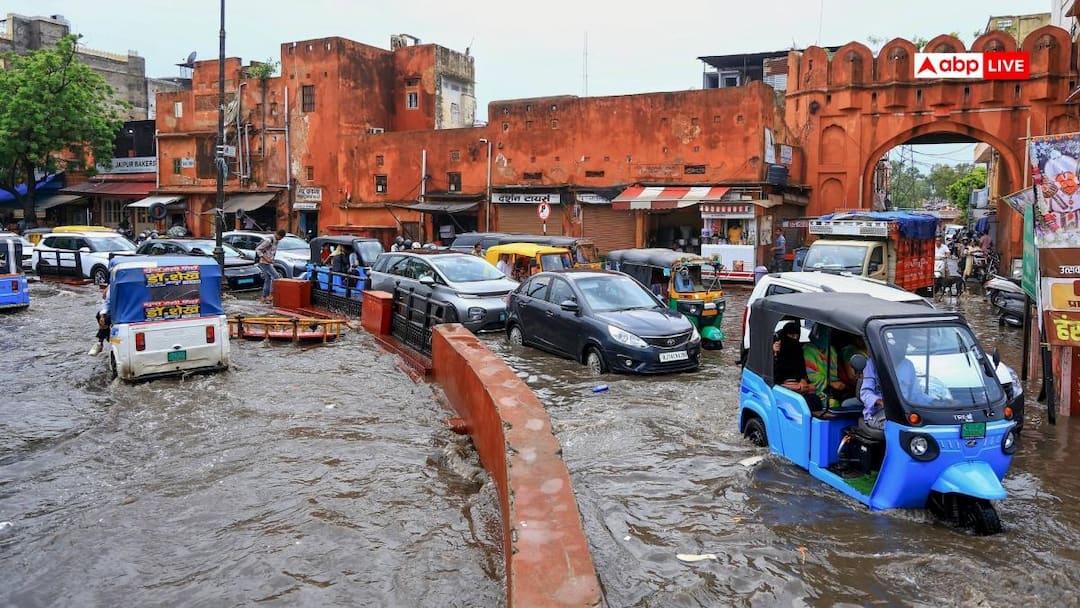 बारिश के बाद जयपुर शहर में जलभराव, लोगों को भारी परेशानी