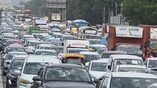 सिग्नेचर टावर के पास दो कारों की भिड़ंत, दिल्ली-जयपुर हाईवे पर लगा 1 घंटे का महाजाम; लोग हुए हलकान
 - gurgaon delhijaipur highway car crash causes 1hour jam
