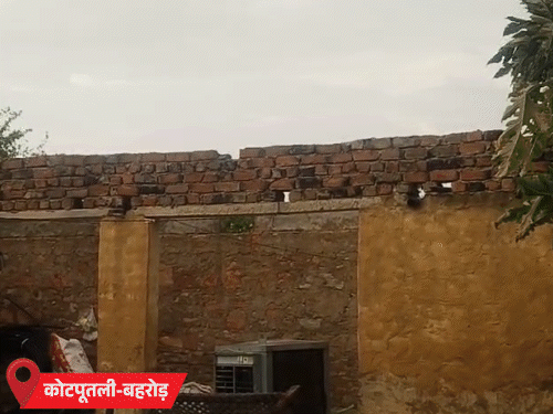 कोटपूतली-बहरोड़ जिले में बारिश,टिनशेड गिरने से घर की छत टूटी: सड़क पर गिरा नगर परिषद का बोर्ड; श्रीगंगानगर-फलोदी में पारा 44 डिग्री के पार पहुंचा - Jaipur News