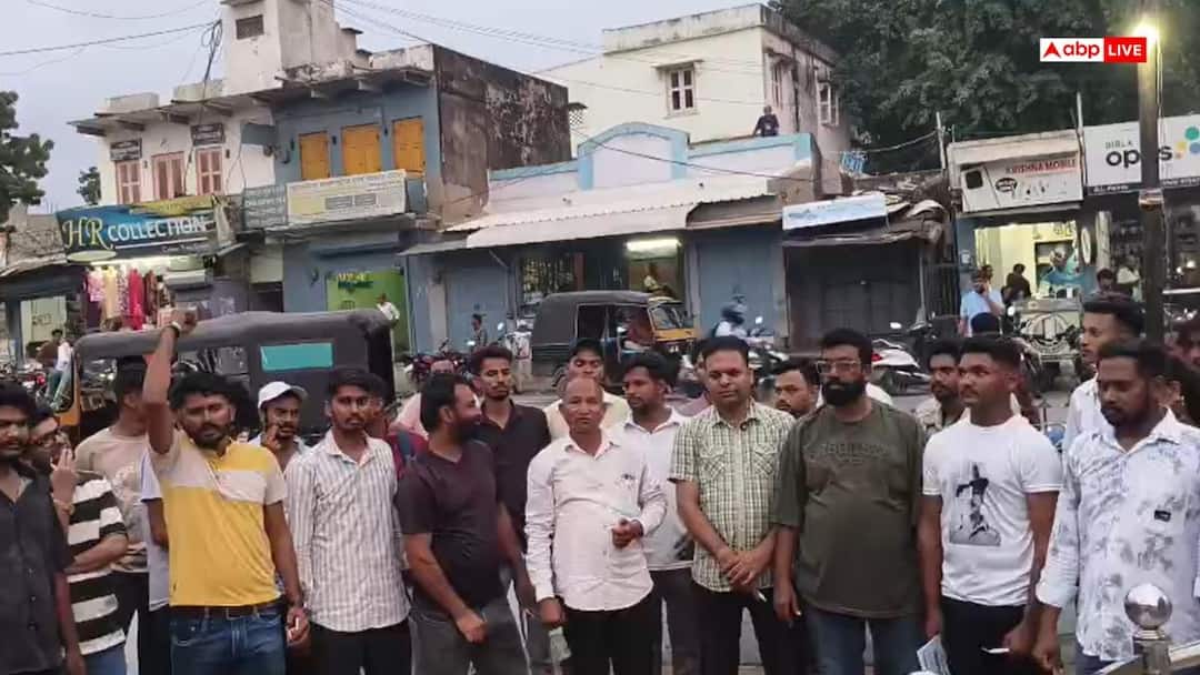 संसद मार्च के साथ राजस्थान में भी छात्रों का कैंडल मार्च, मृतक NEET छात्रों को दी श्रद्धांजलि