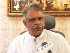 राजस्थान के स्वास्थ्य मंत्री का कहना है कि जोधपुर से आई टीम बीकानेर अस्पताल में प्रसवोत्तर किडनी जटिलता के मामलों की जांच करने के लिए रास्ते में है