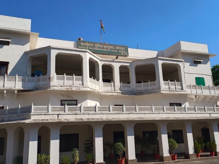 जोधपुर पुलिस में बड़ा फेरबदल, 44 CI के ट्रांसफर: कई थानाधिकारी बदले; सोमकरण को कुड़ी, शफीक को रातानाडा की जिम्मेदारी - Jodhpur News