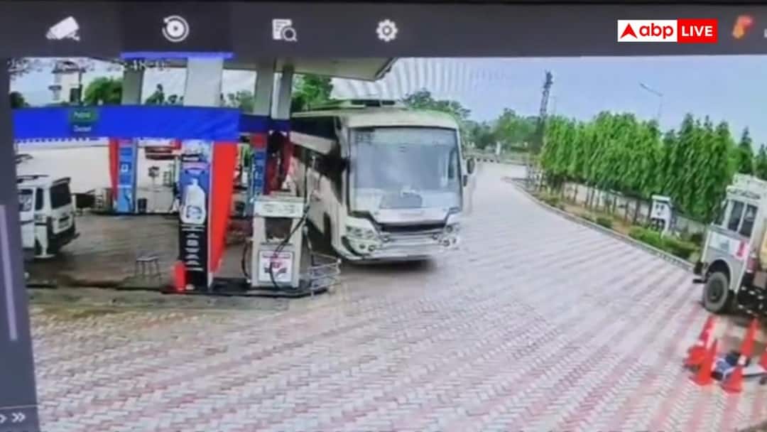 जयपुर में स्टेयरिंग फेल होने से पेट्रोल पंप में घुसी स्लीपर बस, टला बड़ा हादसा; CCTV में कैद हु