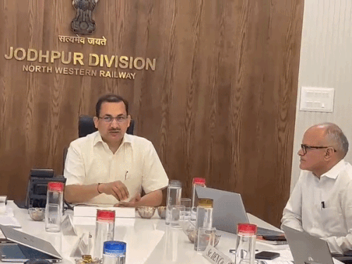 रेलवे: दिल्ली-सराय रोहिल्ला की ट्रेन एक घंटे देरी से होगी रवाना, पुरी स्टेशन पर पार्सल सेवा बंद
