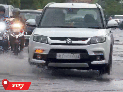 जयपुर में तेज बारिश, निचले इलाकों में पानी भरा: सलूंबर में 5 घंटे में 5 इंच बरसात, घर-दुकानों में घुसा पानी; दिल्ली-मुंबई एक्सप्रेसवे की टनल बंद - Jaipur News