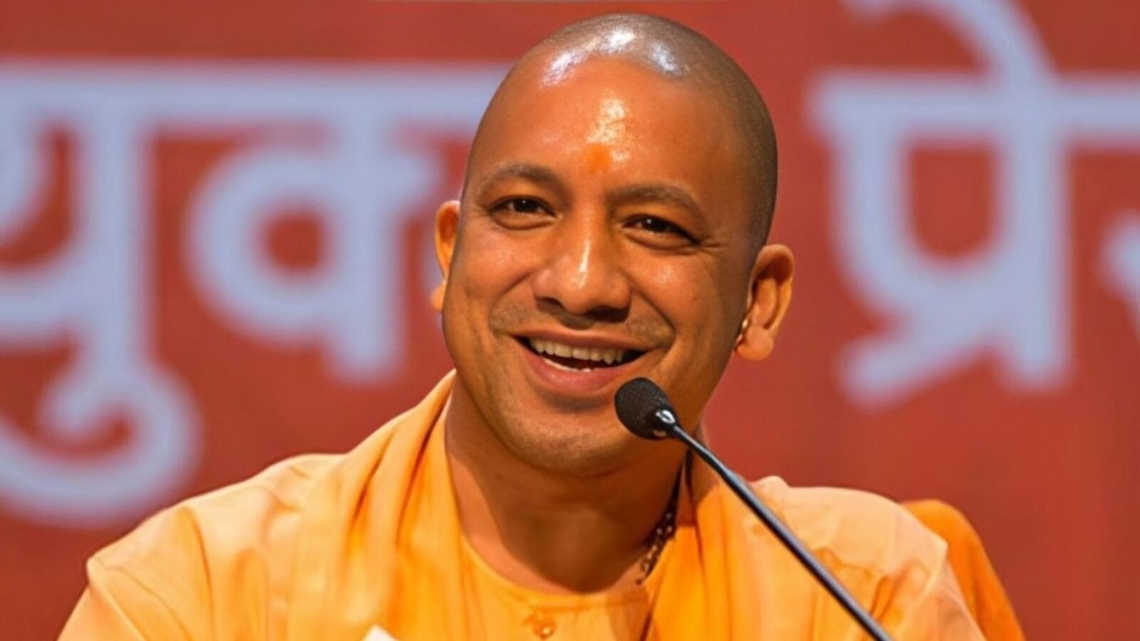 ‘हर घर तिरंगा जनआंदोलन बने, 5 करोड़ घरों तक पहुंचे’, सीएम योगी ने अभियान की तैयारियों की समीक्षा की