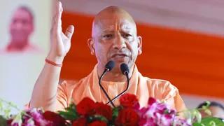 UP में स्वतंत्रता दिवस को भव्य बनाने की तैयारी, 5 करोड़ घरों तक तिरंगा पहुंचाएगी योगी सरकार
 - independence day grand in up yogi government to take the tricolour to 5 crore households