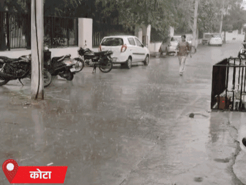 जालोर में नदी में पलटी जीप,चित्तौड़गढ़ में 3 की मौत:  अलवर-कोटा में भी बारिश; राजस्थान में अतिभारी बरसात की चेतावनी - Jaipur News