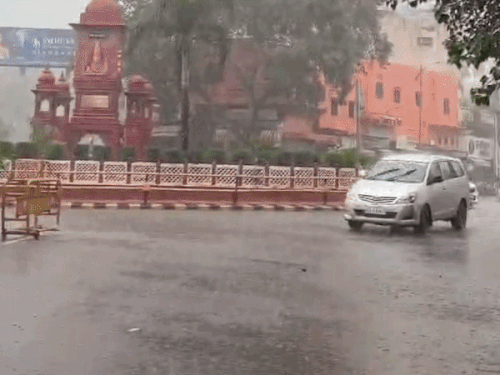 अजमेर में तेज धूप-उमस के बाद झमाझम बारिश: जिले में सामान्य से 67% ज्यादा बरसात; जानें अगले तीन के मौसम का हाल - Ajmer News
