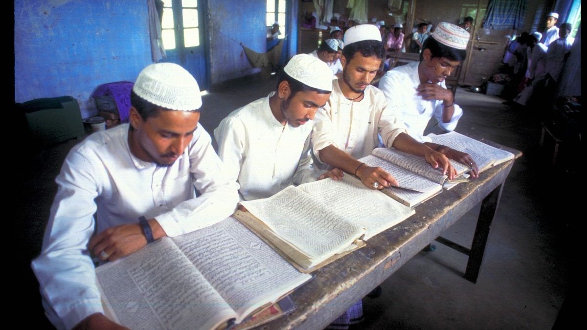 यूपी के मदरसे नहीं दे सकेंगे कामिल-फाजिल की डिग्री, क्या था SC का फैसला जिसे योगी सरकार ने बनाया आधार