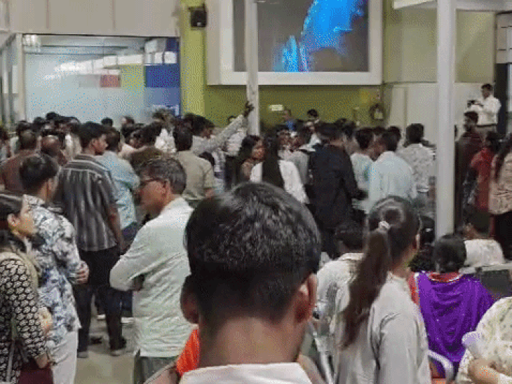 19 राज्यों में बढ़ी MBBS सीटें,राजस्थान में एक भी नहीं: प्रदेश के 22 मेडिकल संस्थानों में 4480 एमबीबीएस सीटें, एनएमसी ने जारी की सीट मेट्रिक्स - Kota News
