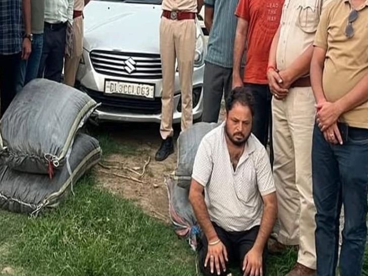 एक्सप्रेस-वे पर तस्कर ने 180 की स्पीड में दौड़ाई गाड़ी: गांव की गलियों में दीवार से टकराई कार; ANTF ने कॉम्बिंग ऑपरेशन चलाकर दबोचा - Jaipur News