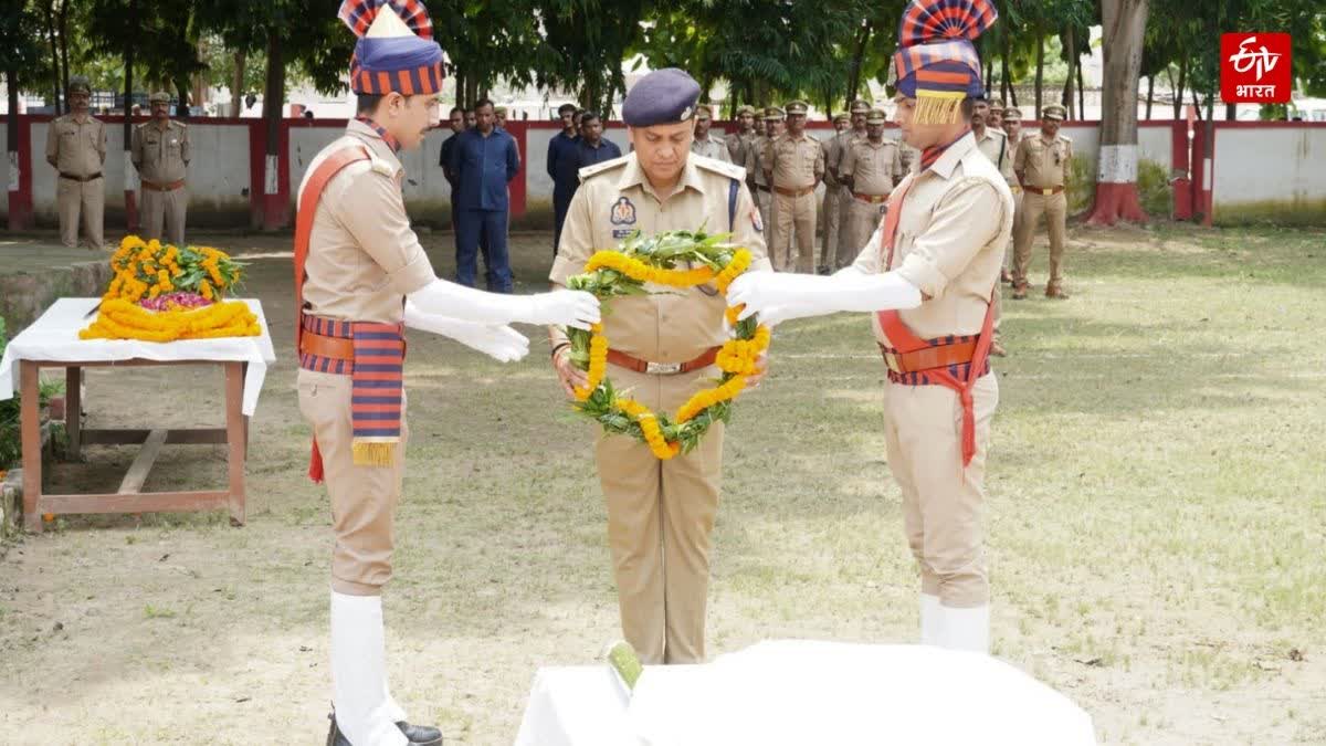 वर्दी तो नहीं पहनी थी, पर वफादारी में किसी सिपाही से नहीं था कम; गोरखपुर में SSP ने शहीद श्वान "वैनमोर" को दी अंतिम सलामी