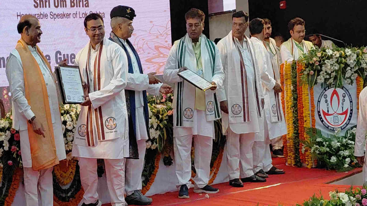 IIT कोटा का दीक्षांत समारोह: बिरला बोले-आने वाला समय भारत के युवाओं का, जो टेक्नोलॉजी में करेंगे दुनिया को लीड