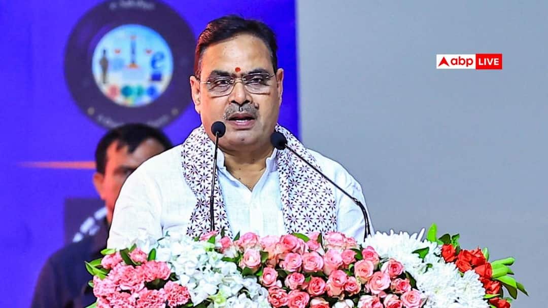 भजनलाल सरकार की बड़ी कार्रवाई: 20 अधिकारी-कर्मचारी बर्खास्त, 332 निलंबित, 17 की पेंशन रोकी